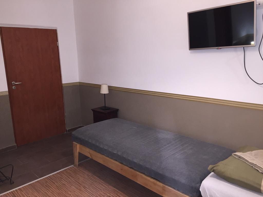 Elvis Guesthouse Budapest Eksteriør billede