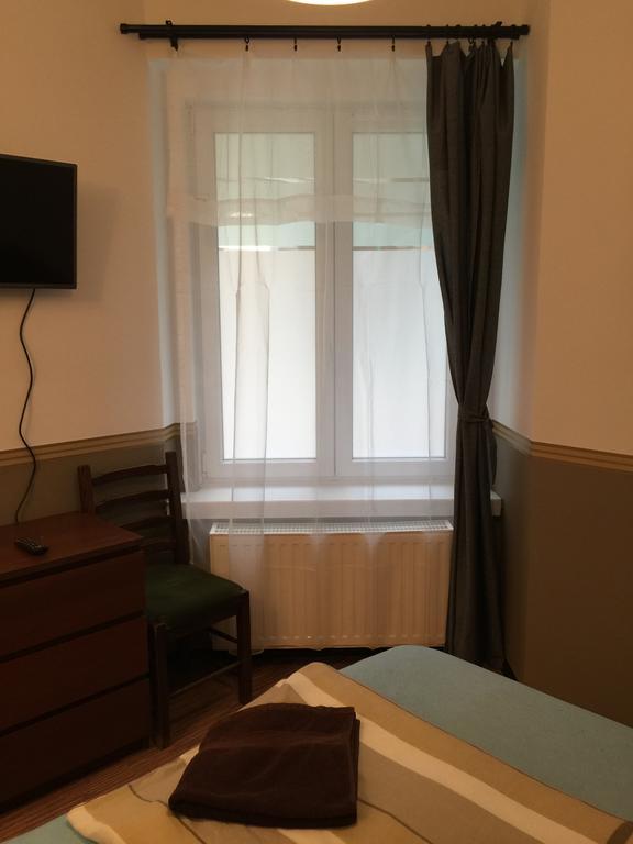 Elvis Guesthouse Budapest Eksteriør billede
