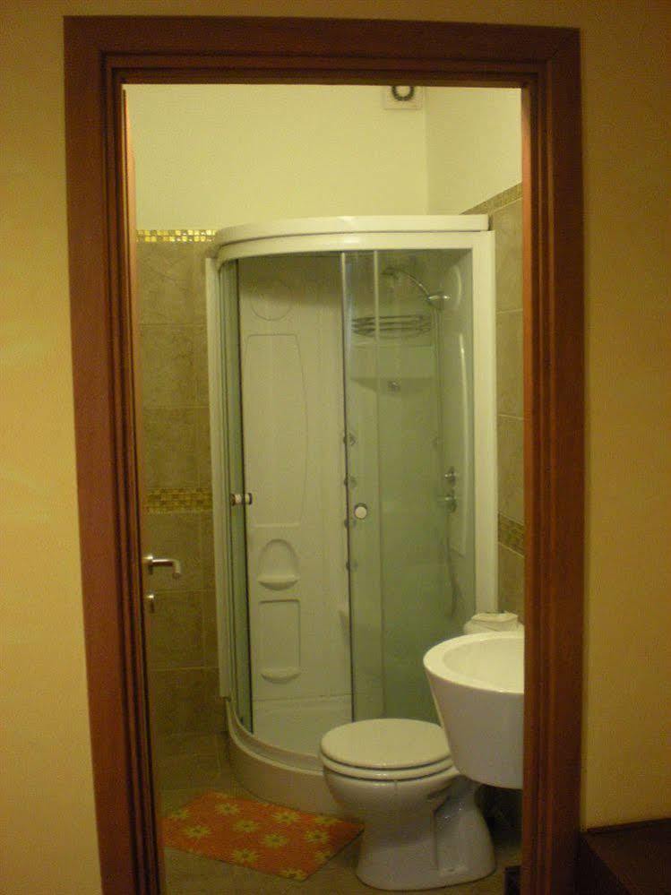 Elvis Guesthouse Budapest Eksteriør billede